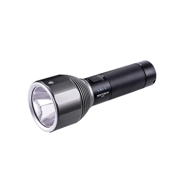 Nextorch | Linterna táctica de luz LED, con cable USB, resistente a lluvia y salpicaduras - E30